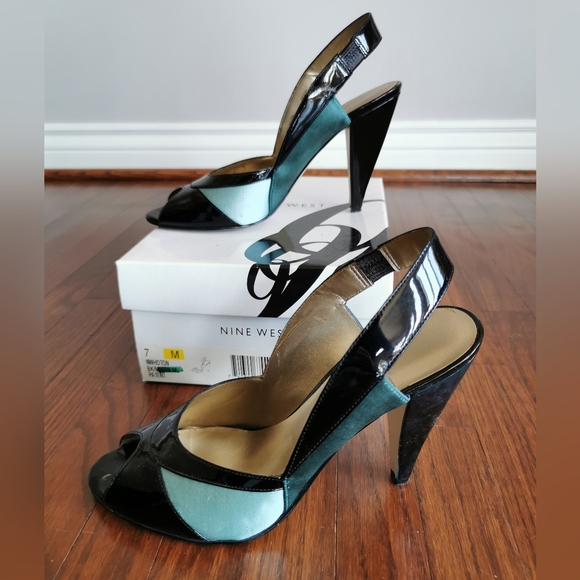 Nine West Green & Black Heels - Picture 3 of 4